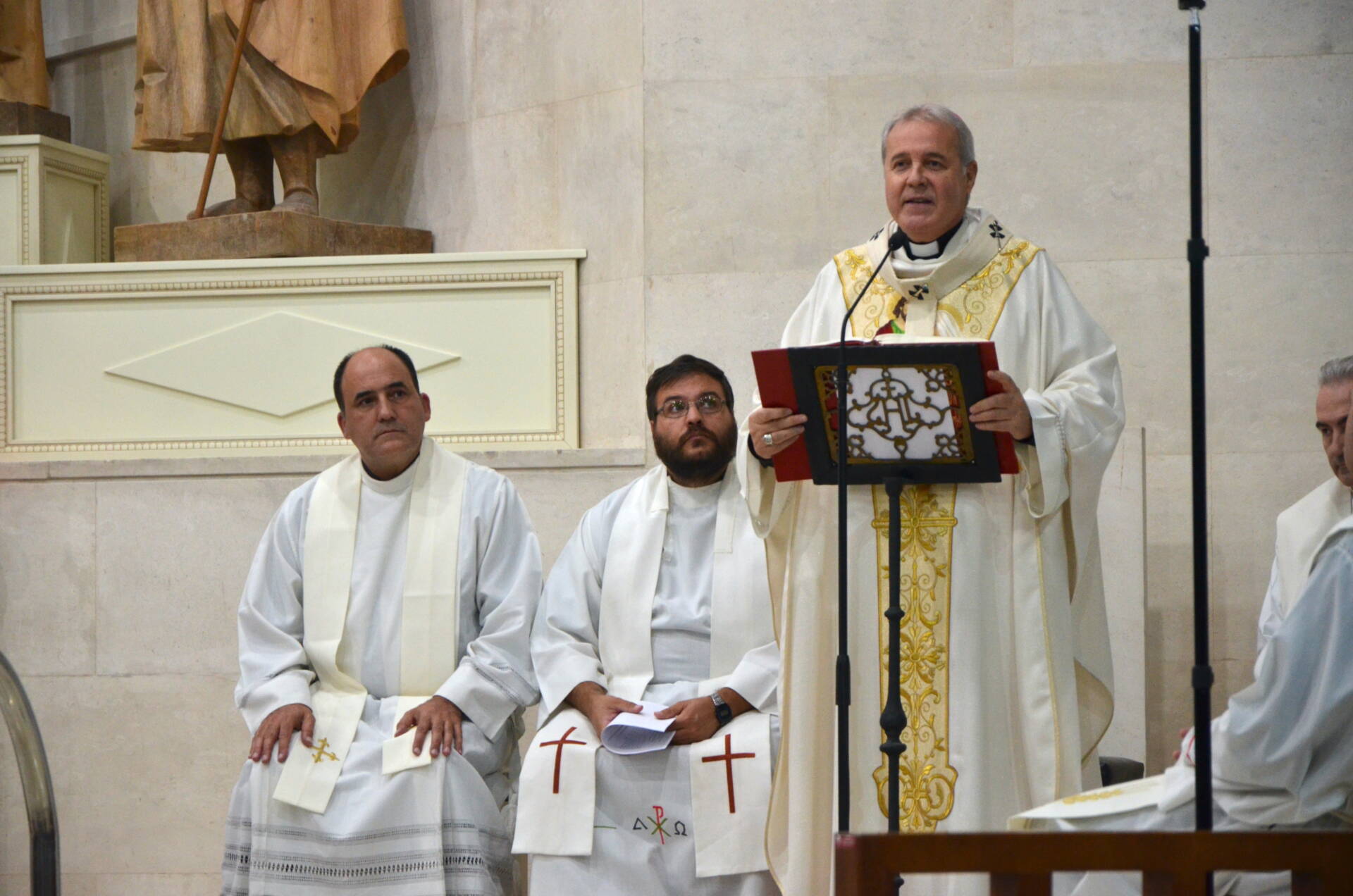 «El Señor abre siempre el camino de la misión» 6 mario-iceta-envio-misionero-juan-antonio-cabrera_00007