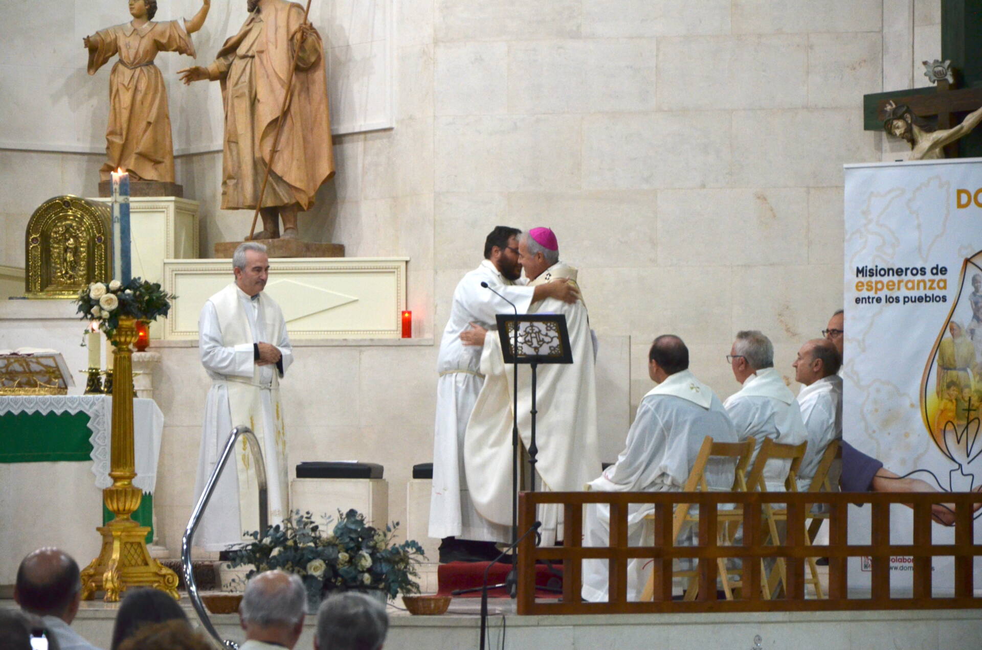 «El Señor abre siempre el camino de la misión» 8 mario-iceta-envio-misionero-juan-antonio-cabrera_00012