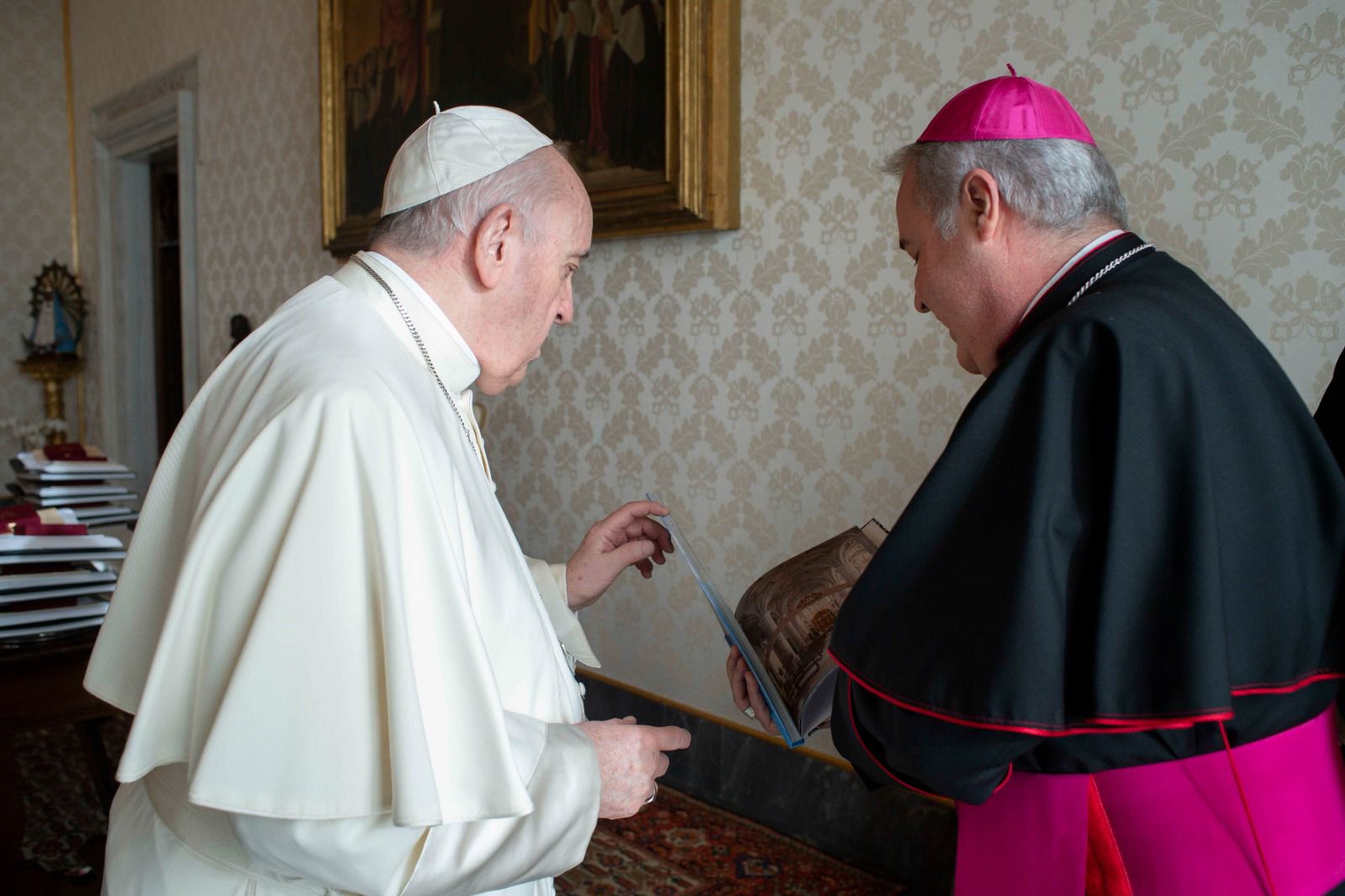 Así fue el encuentro del arzobispo con el papa Francisco 6 mario iceta papa francisco