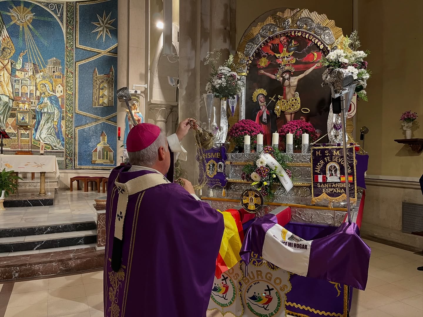 El Señor de los Milagros sortea la lluvia en su fiesta 1 mario-iceta-señor-milagros-perú_001