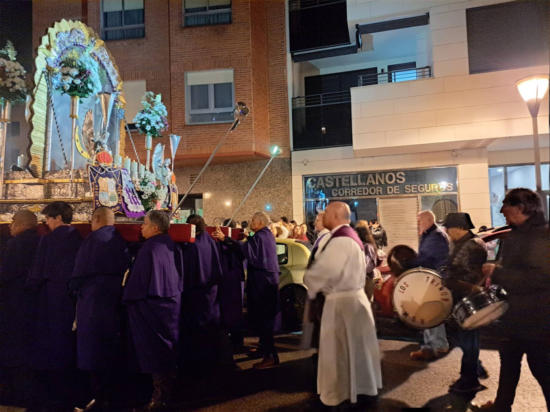 El Señor de los Milagros sortea la lluvia en su fiesta 5 mario-iceta-señor-milagros-perú_005