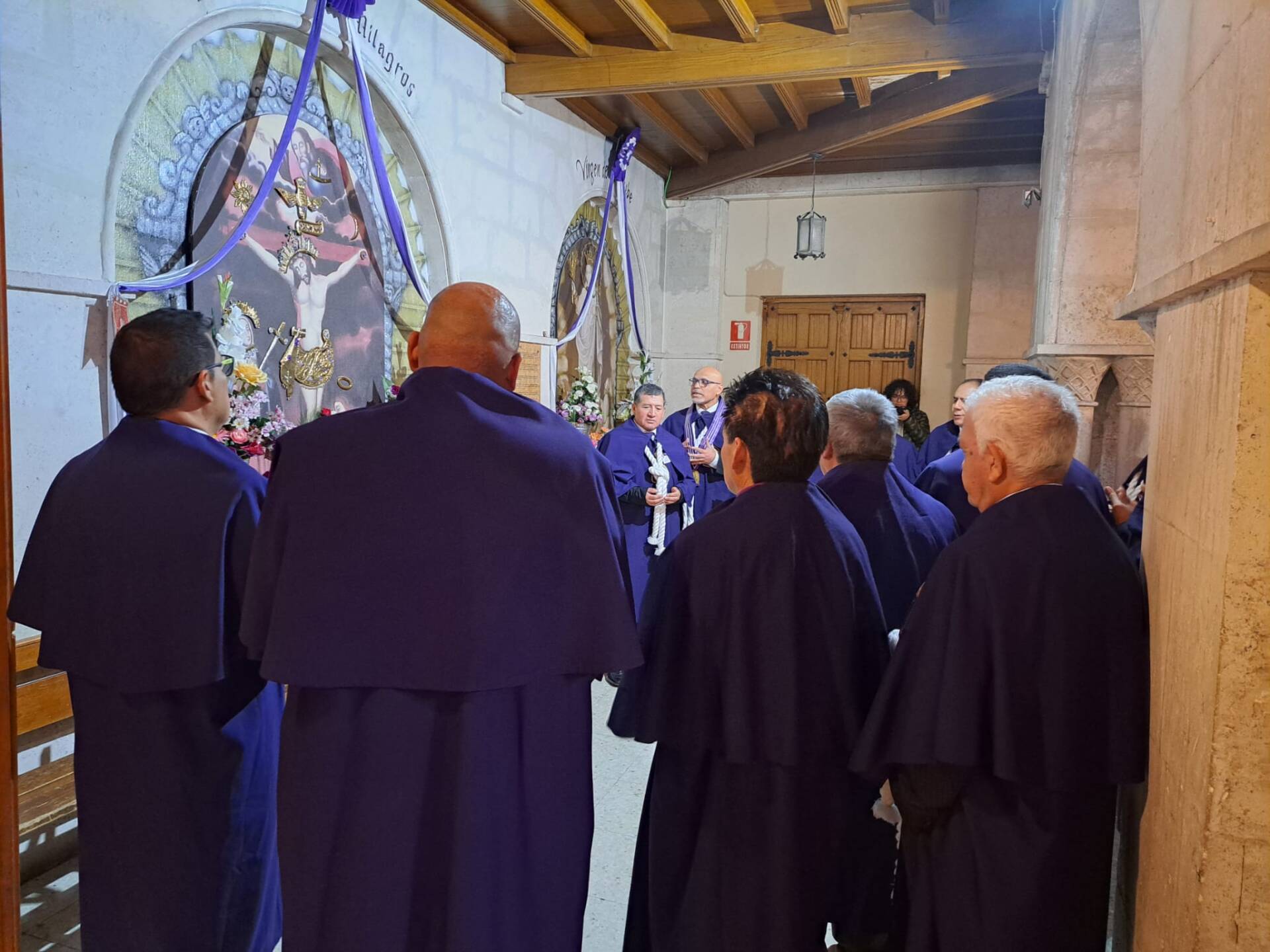 El Señor de los Milagros sortea la lluvia en su fiesta 6 mario-iceta-señor-milagros-perú_006