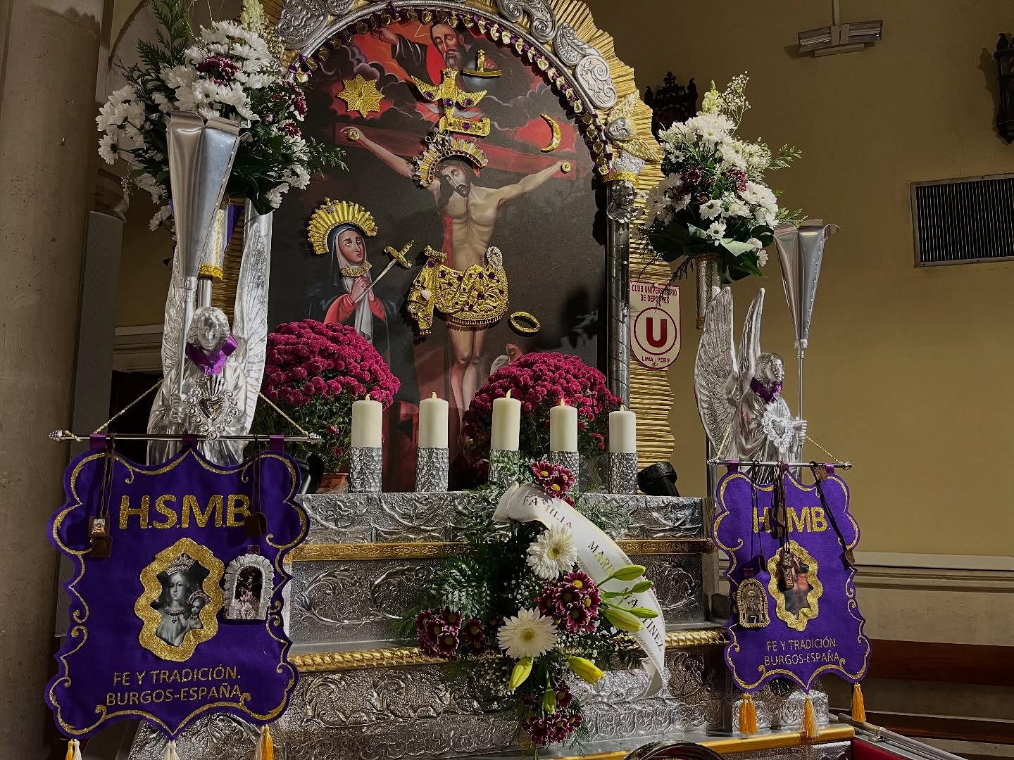 El Señor de los Milagros sortea la lluvia en su fiesta 23 mario-iceta-señor-milagros-perú_023