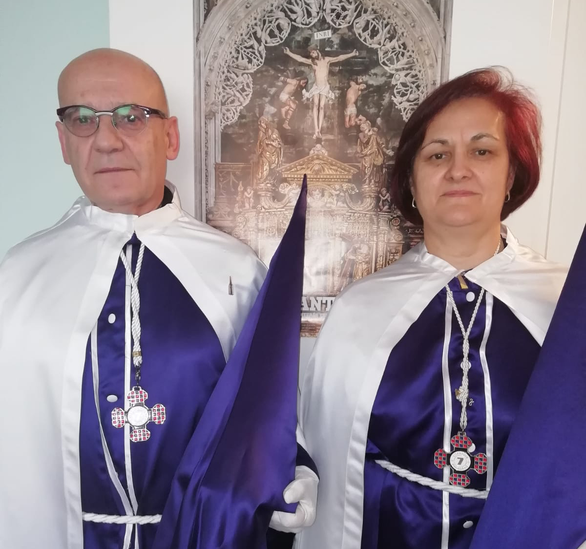 Matrimonio cofrade a la luz de las Siete Palabras 1 Santiago y Terestia pertenecen a la cofradía de las Siete Palabras desde 2007.