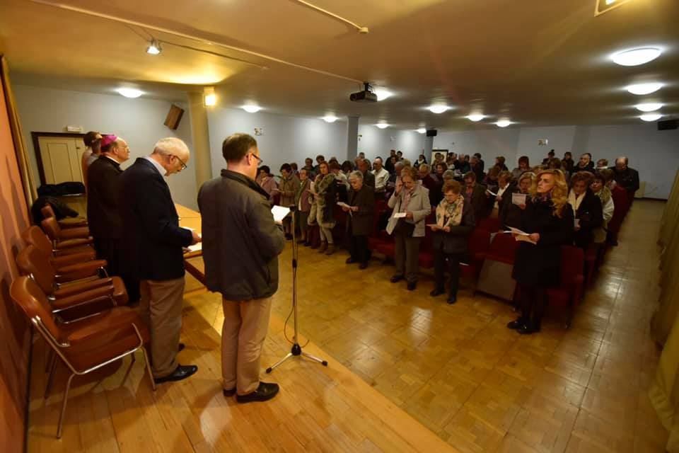 El arzobispo comienza su visita a la unidad de atención pastoral de Medina de Pomar 8 medina de pomar_4