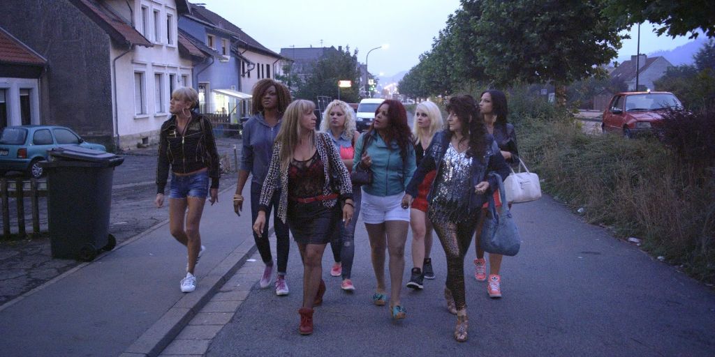 Las adoratrices lanzan un nueva campaña de sensibilización sobre la prostitución y trata 1 mil noches una boda