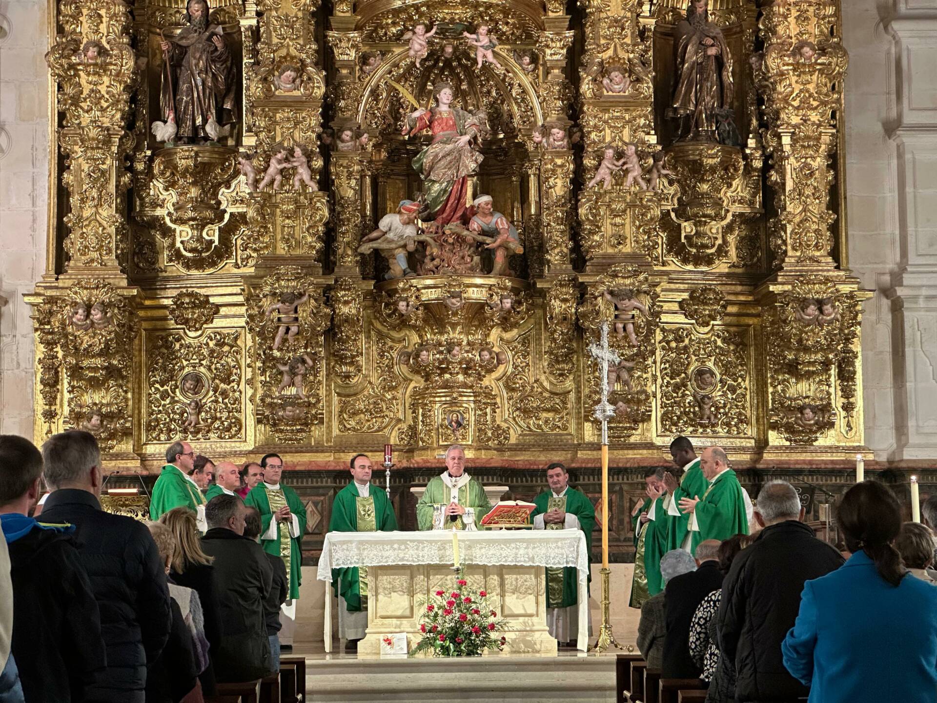 Mons. Iceta en el XXV aniversario del COF: «La familia es la gran escuela del amor» 1 Mons. Iceta en el XXV aniversario del COF: «La familia es la gran escuela del amor»