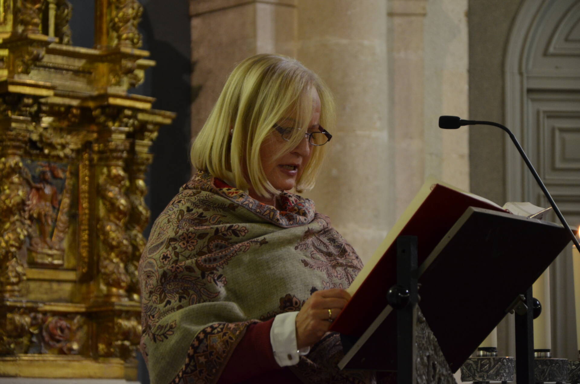 Mons. Mario Iceta anima a los profesores de Religión a confiar en la novedad del Espíritu Santo 4 El arzobispo entrega a los profesores de Religión la 'missio canónica'