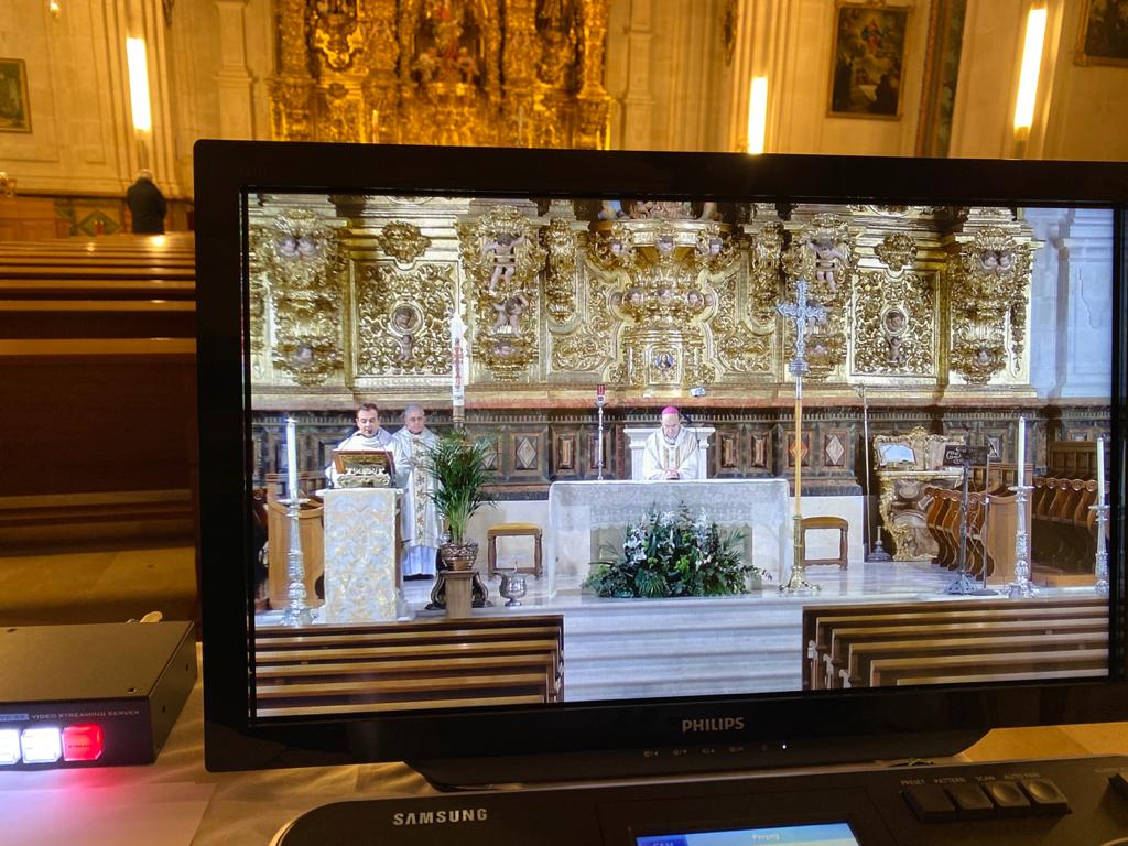 El arzobispo: «Necesitaría toda la eternidad para asumir lo que significa el misterio pascual» 2 misterio pascual catedral 2