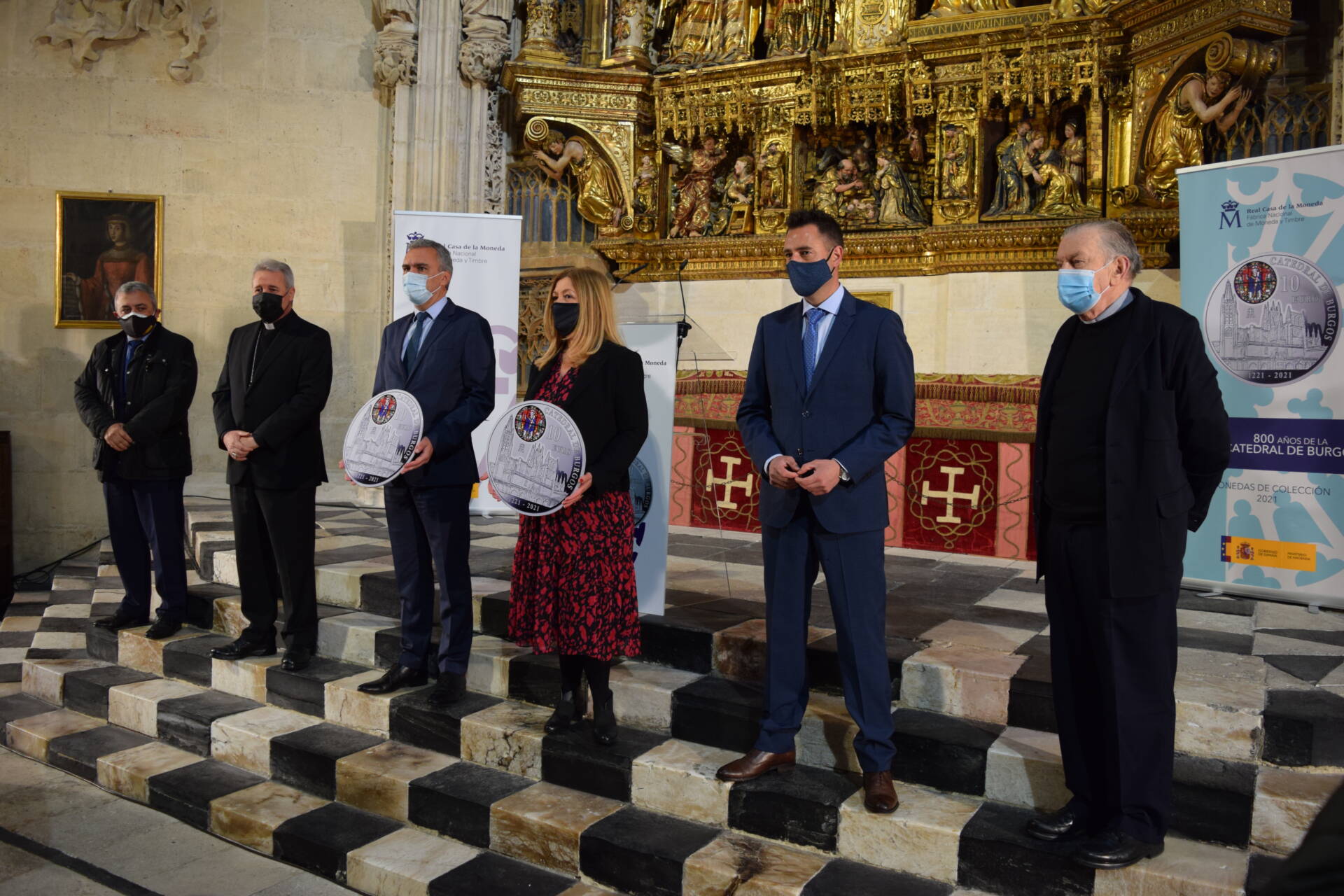Acuñan una moneda para conmemorar el VIII Centenario de la Catedral 1 moneda catedral burgos_1