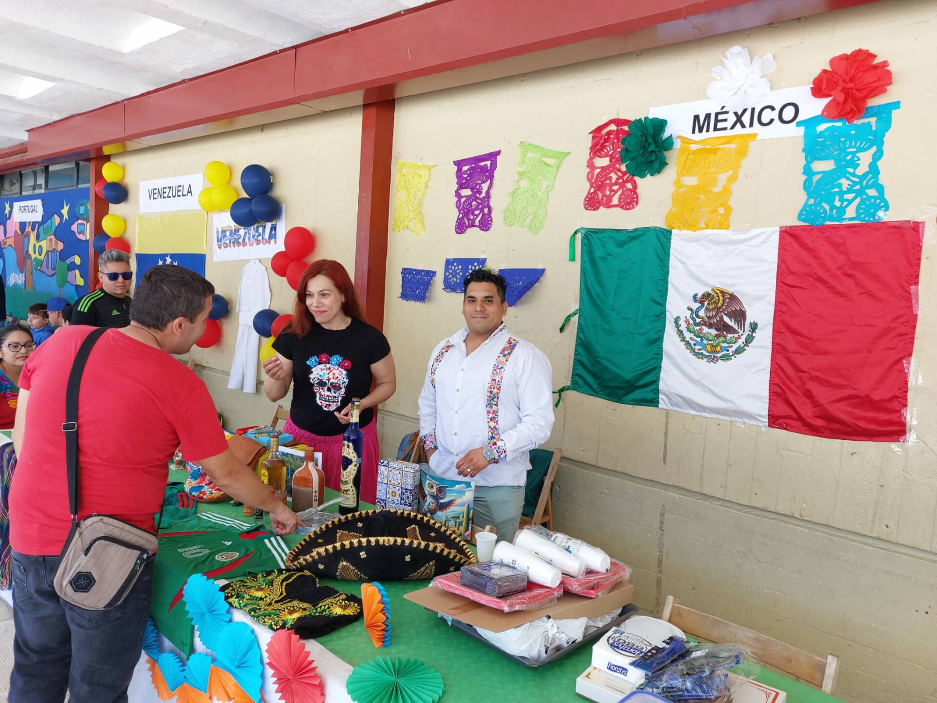 El XV Encuentro de Naciones de Aranda se salda con una bonita tarde de convivencia entre once países 6 naciones-aranda_06