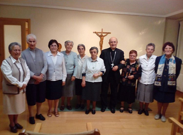 Visita pastoral a las Hermanas del Niño Jesús Pobre 1 nino jesus pobre