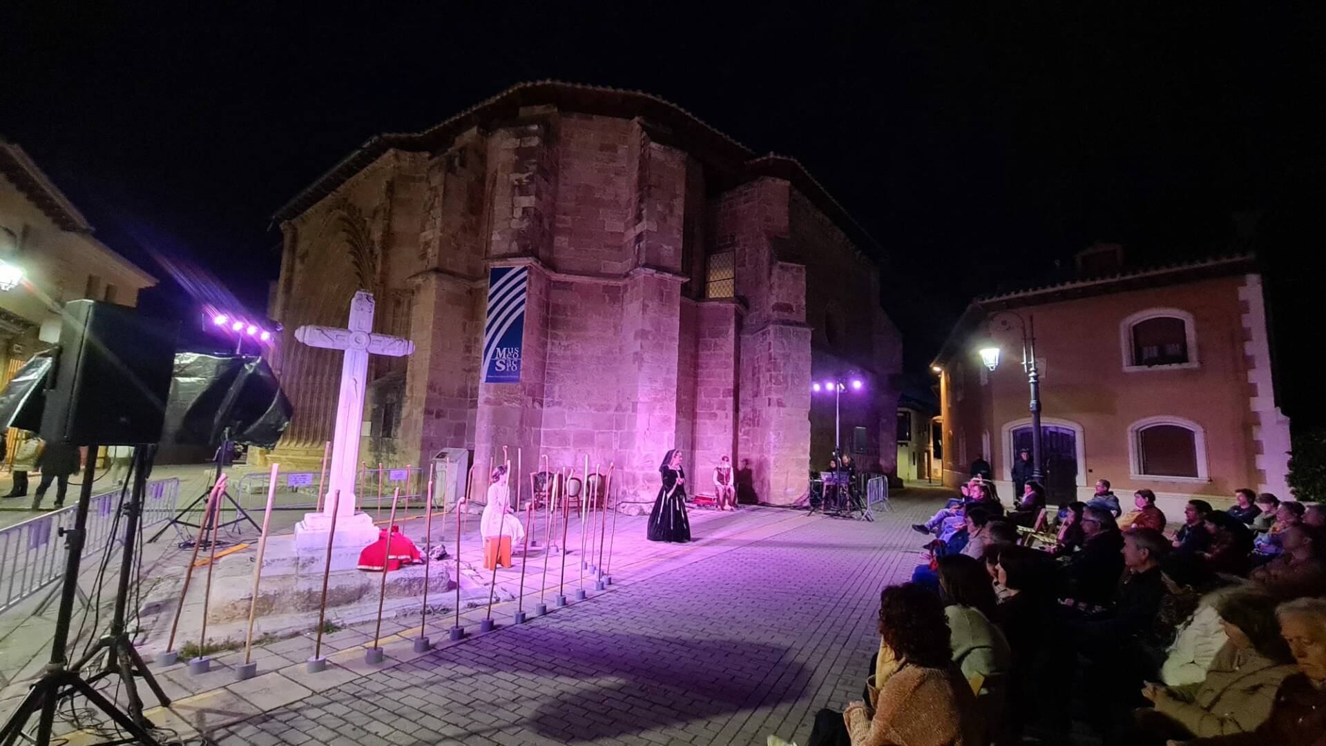La Iglesia 'trasnocha' en la Ribera durante la Noche de Ronda 3 noche-ronda-aranda_8