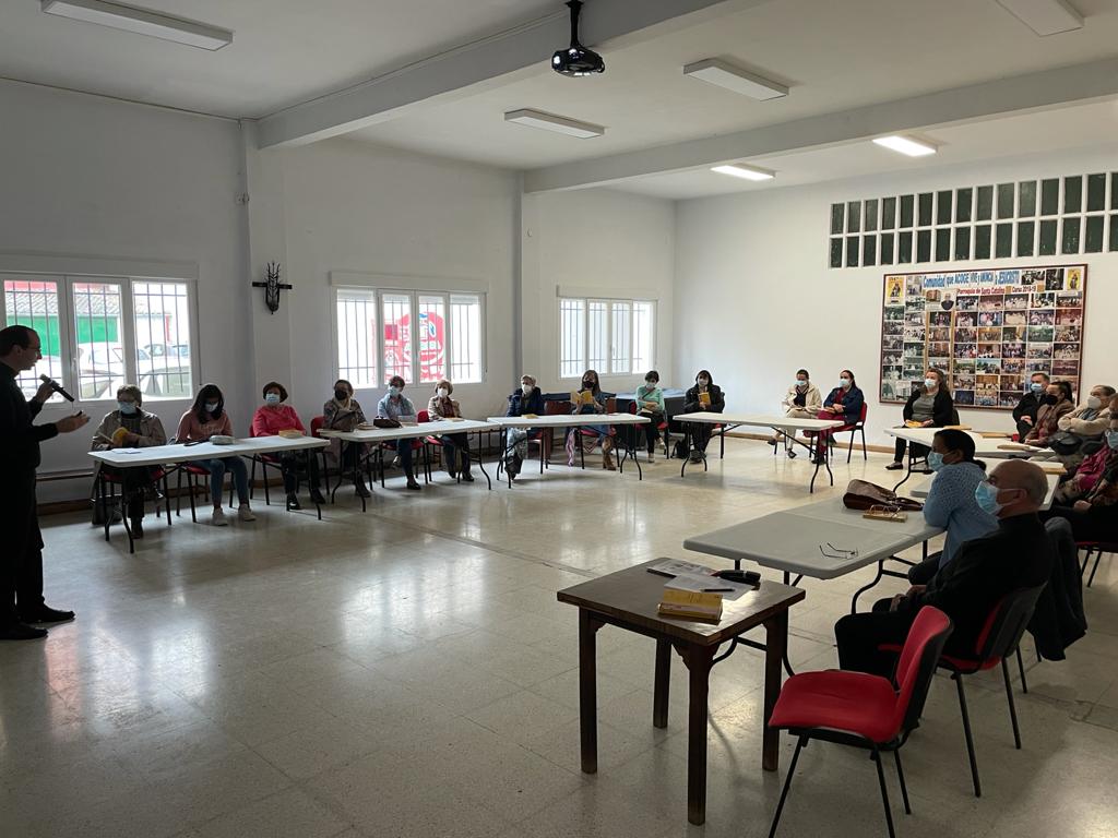 Los catequistas de la Ribera bucean en el nuevo Directorio para la Catequesis 2 nuevo directorio catequesis 1