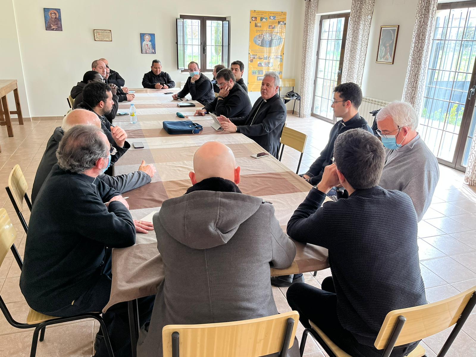 Consejos del arzobispo a los nuevos sacerdotes: estad cerca de Dios, del obispo, del clero y el pueblo 4 nuevos sacerdotes