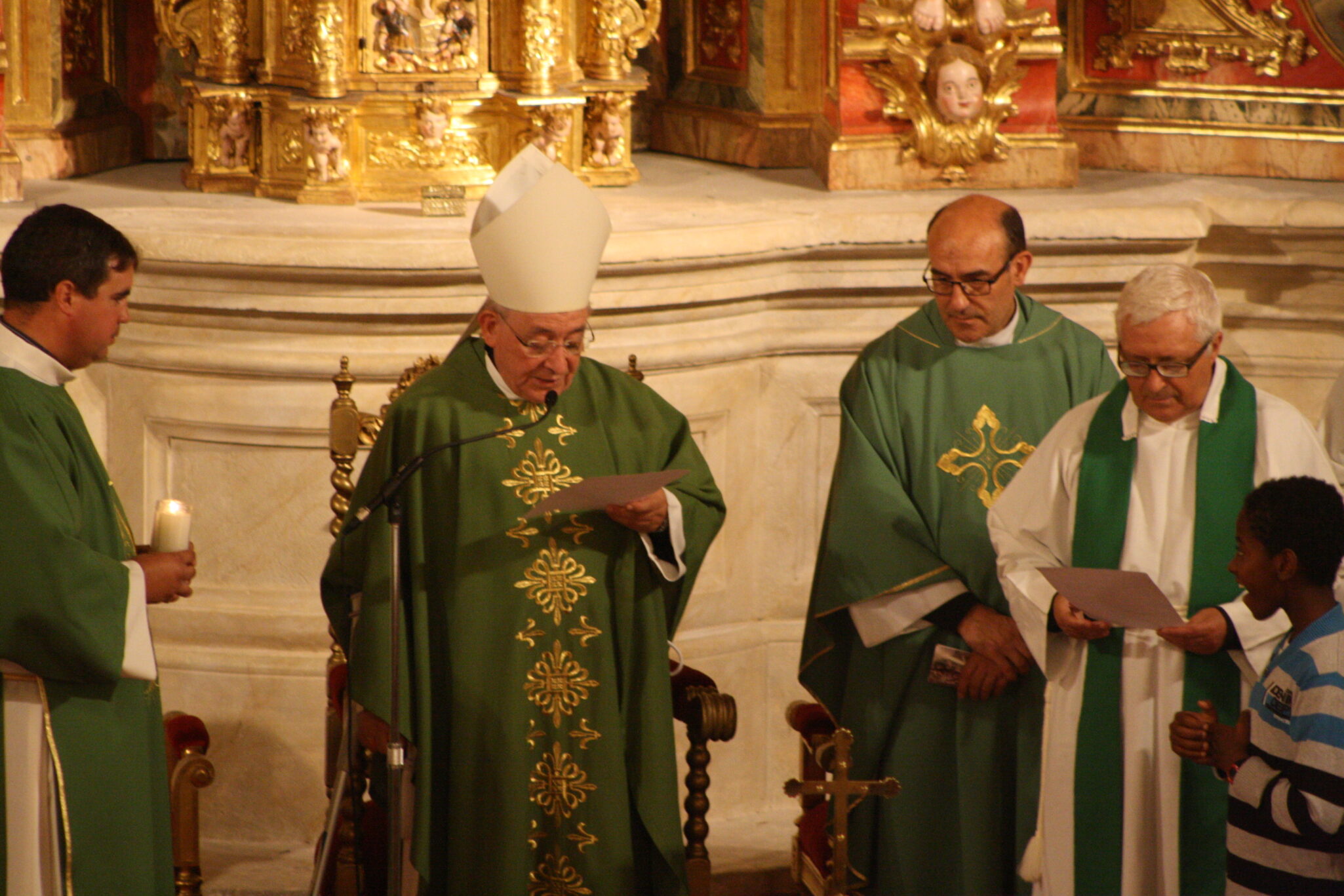 «La familia es el primer evangelio» 1 obispo burgos