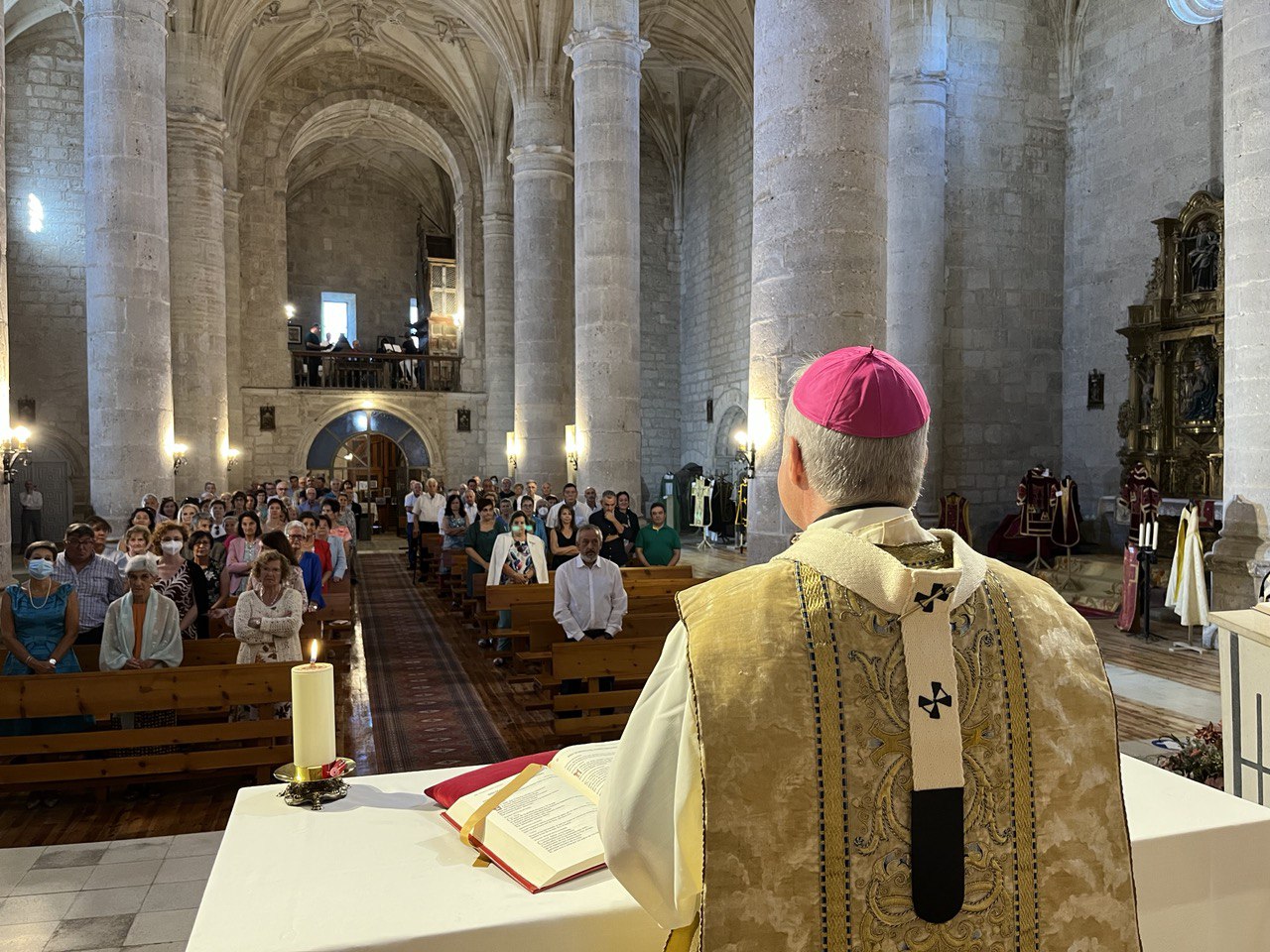 El arzobispo clausura el V centenario de la iglesia de Olmillos de Sasamón 3 olmillos de sasamon