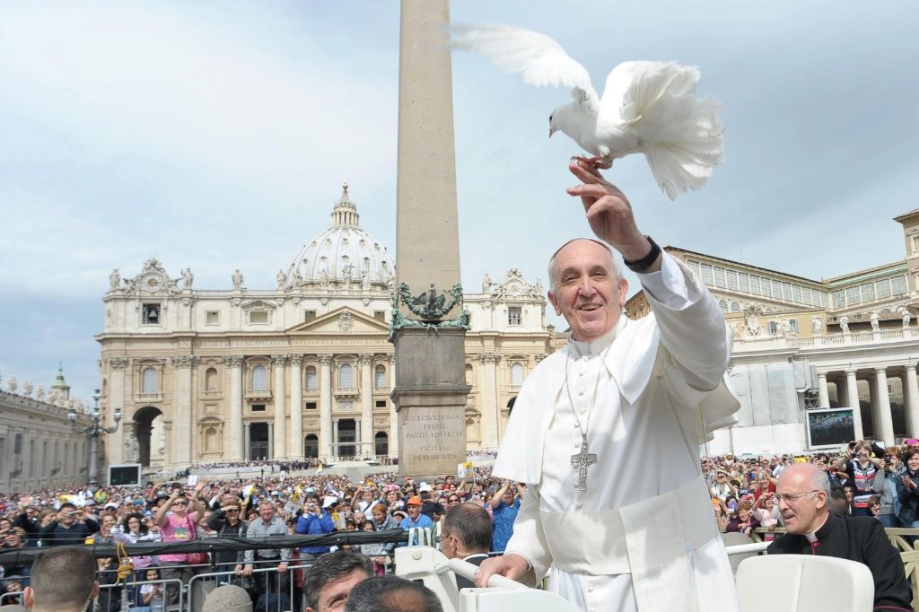 Feliz año de esperanza y paz 1 papa-paz.jpg
