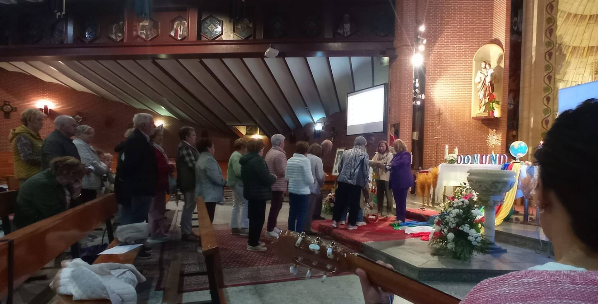 La parroquia de Fátima acoge la vigilia de oración por el DOMUND 6 parroquia-fatima-vigilia-oracion-domund_00009