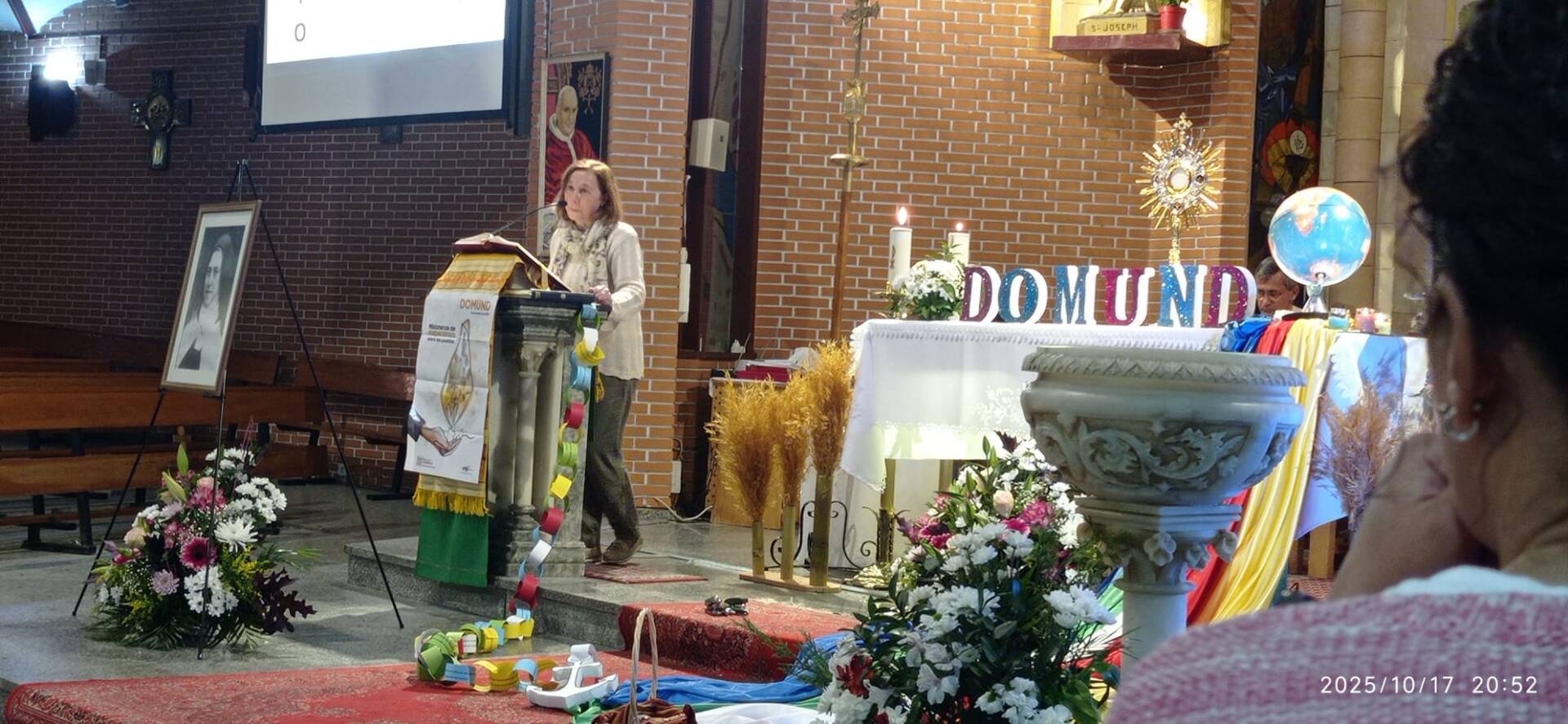 La parroquia de Fátima acoge la vigilia de oración por el DOMUND 7 parroquia-fatima-vigilia-oracion-domund_00010