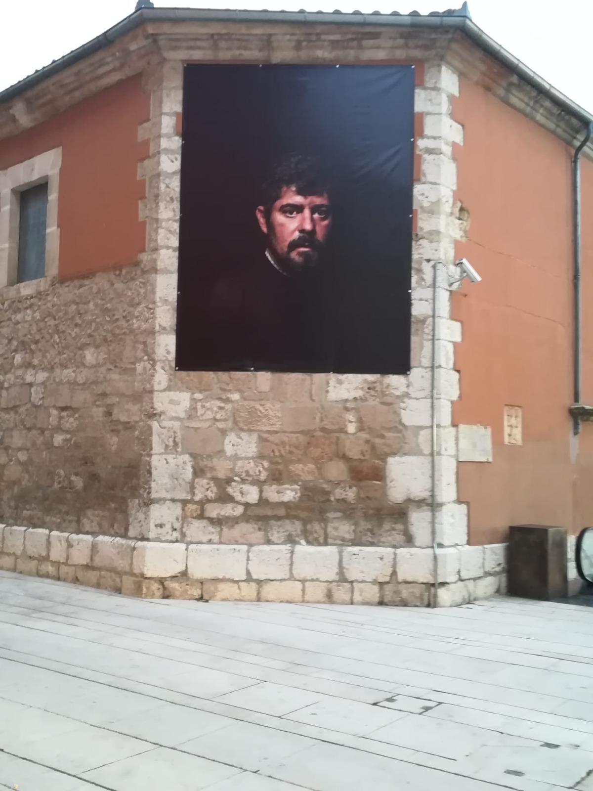 «Patio de vecindad»: una exposición para cambiar la mirada hacia las personas sin hogar 3 patio de vecindad 3