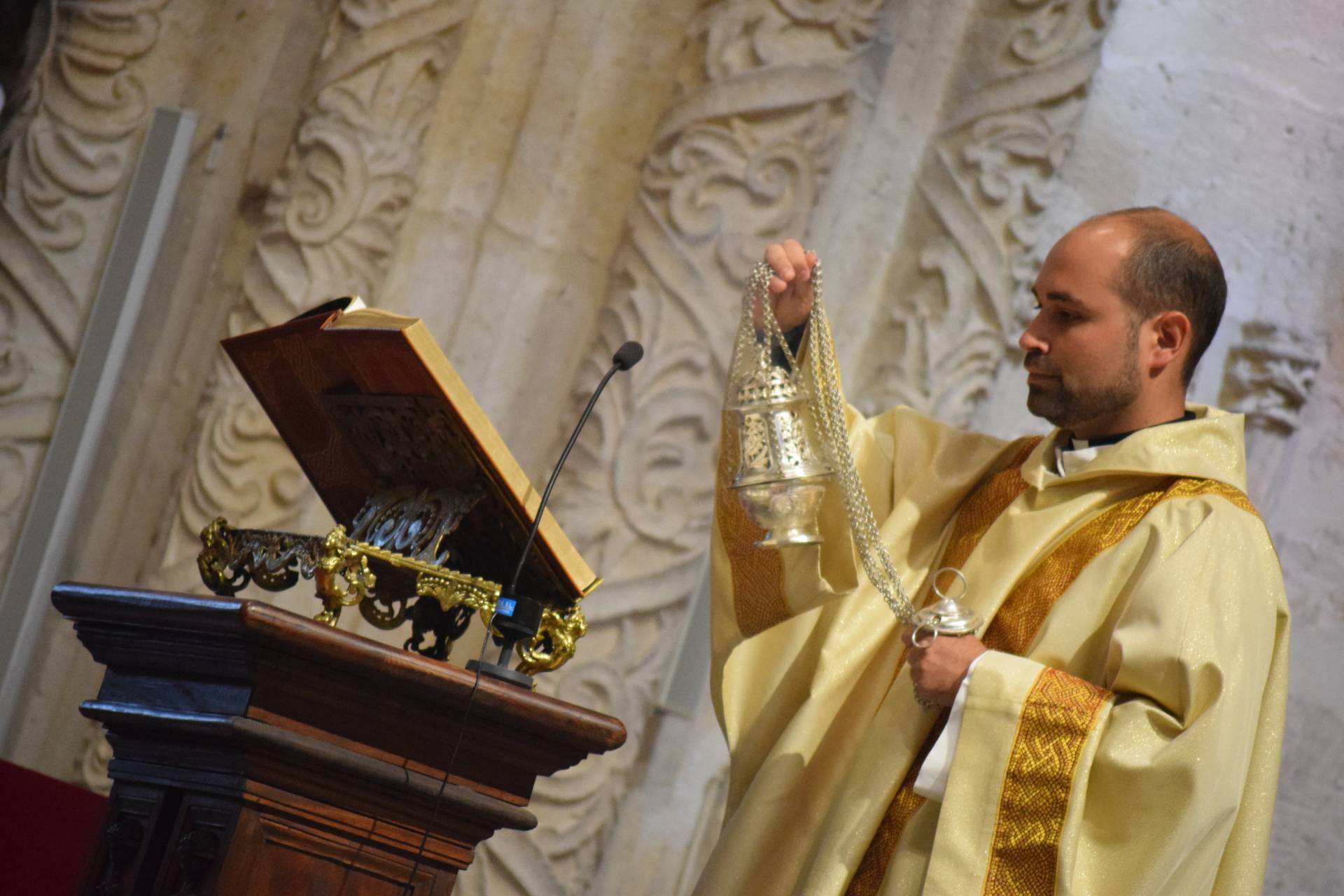 Burgos pide a su patrona «una ciudad hecha a la medida de las personas» 8 patrona burgos_8