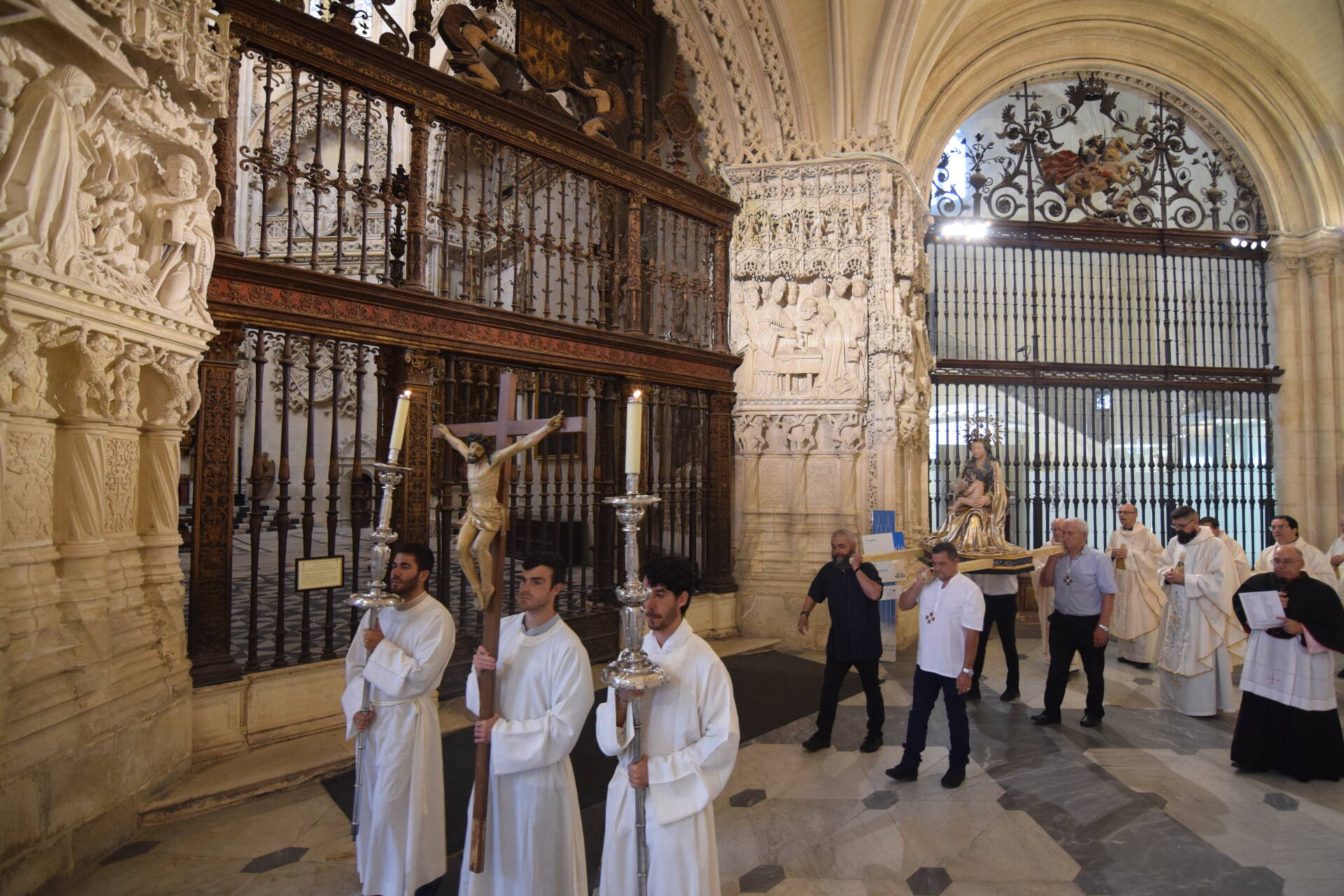 Burgos, junto a su patrona 1 patrona burgos santa maria la mayor