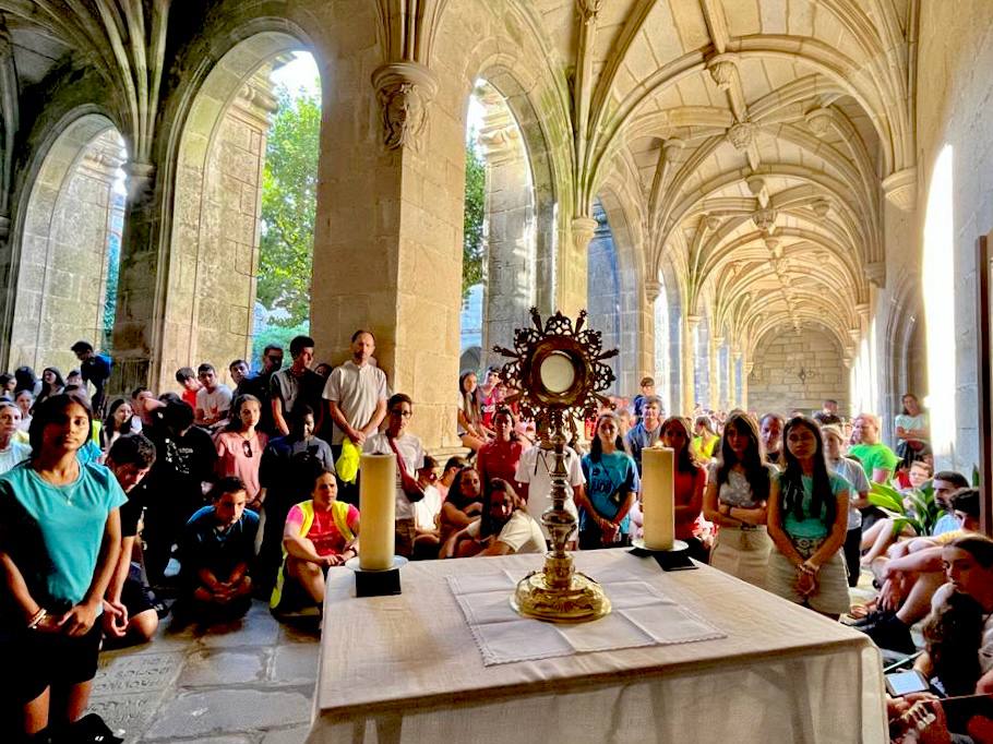 Jóvenes burgaleses en la PEJ: Una experiencia de fe y de Iglesia 14 PEJ Santiago de Compostela