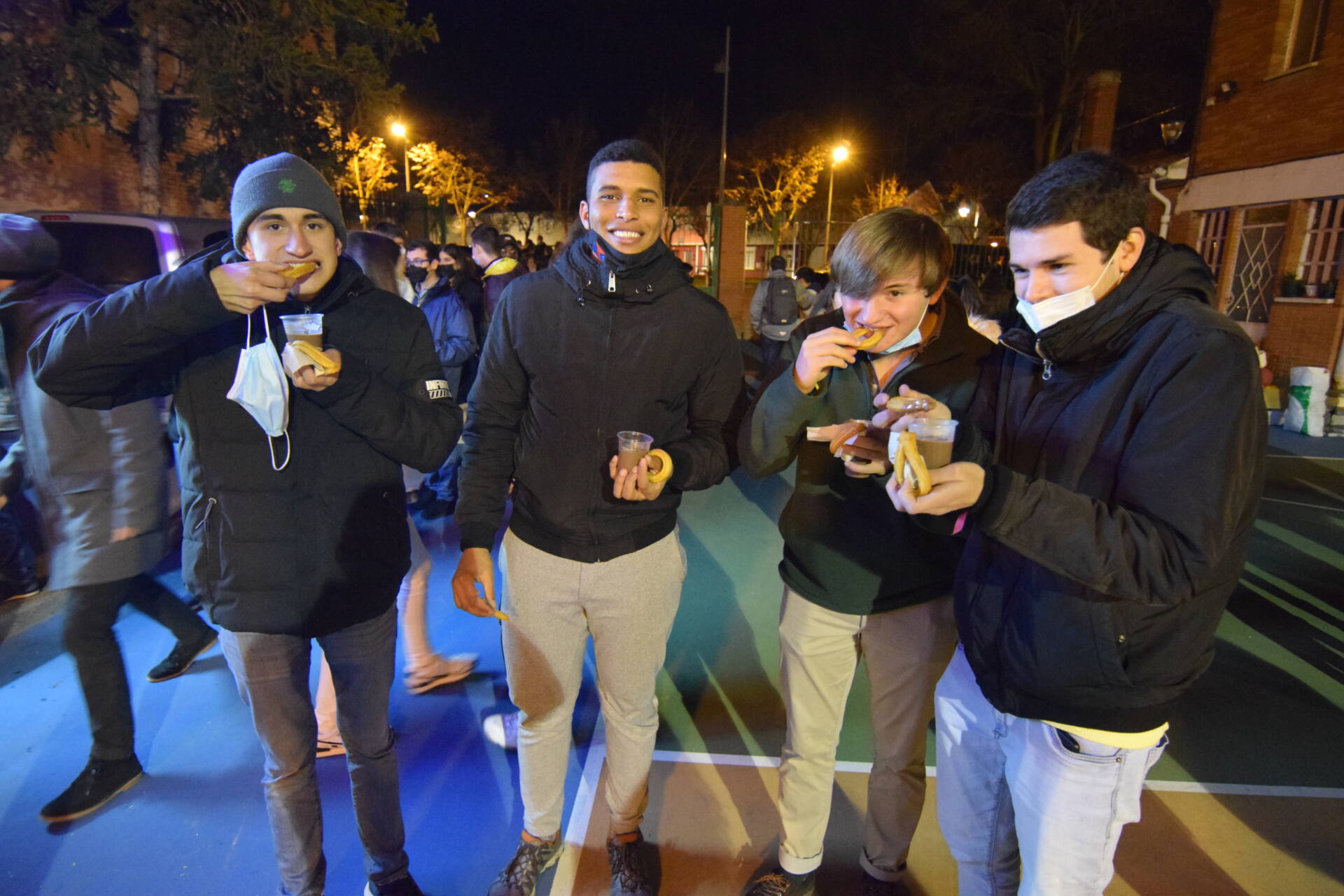 Jóvenes calientan motores para la peregrinación europea a Santiago de Compostela 2 noche alternativa