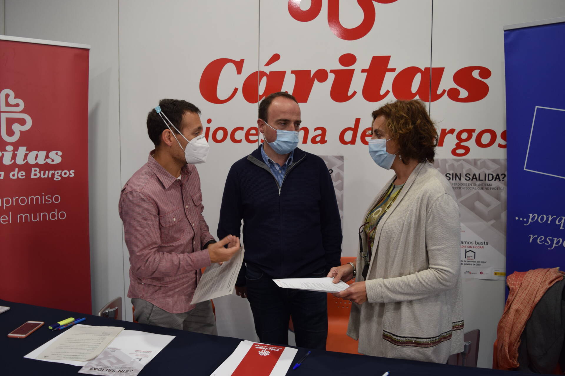 «No puede haber una sociedad avanzada sin una justicia distributiva» 3 personas sin hogar