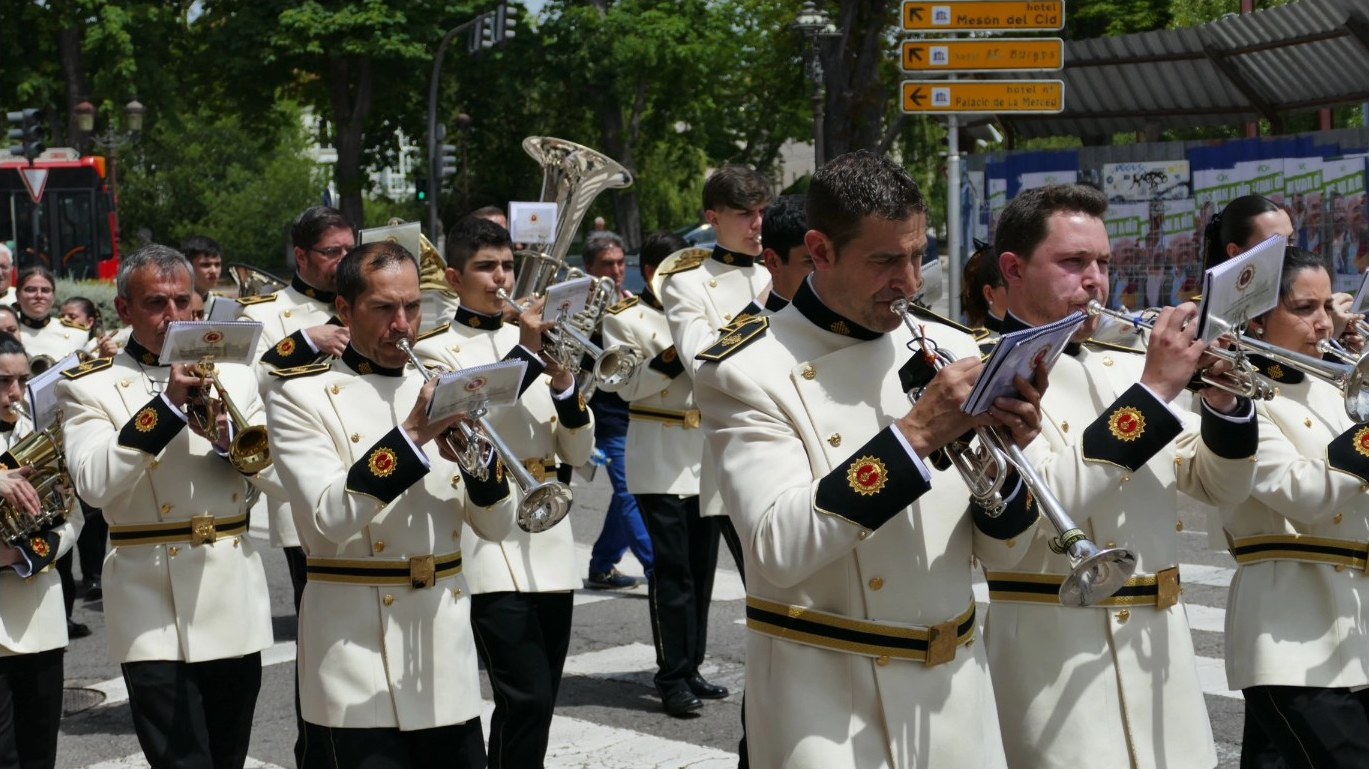 «Recogimiento y testimonio de fe en la plaza pública» 2 plaza pública cofradías