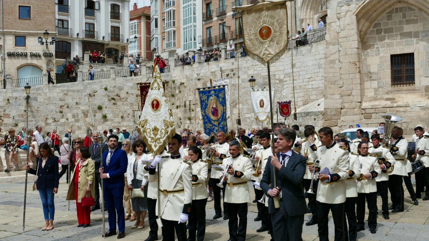 «Recogimiento y testimonio de fe en la plaza pública» 5 plaza pública cofradías