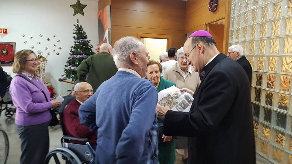 Don Fidel visita la parroquia de San Martín de Porres 5 porres-7.jpg
