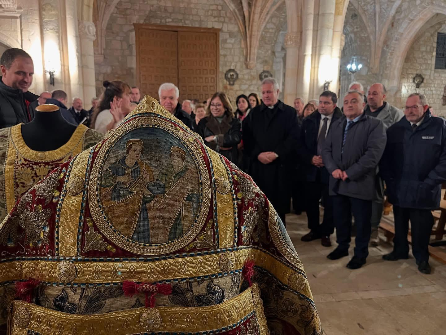 Poza de la Sal celebra los 50 años de la declaración BIC de su iglesia 1 poza-sal-exposicion-50-años-bic_00002