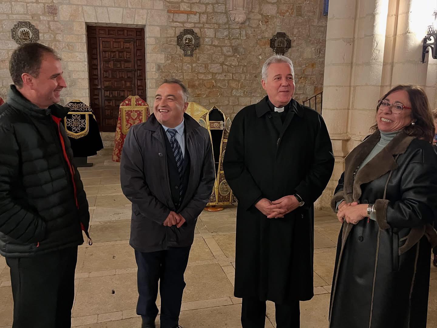Poza de la Sal celebra los 50 años de la declaración BIC de su iglesia 2 poza-sal-exposicion-50-años-bic_00005