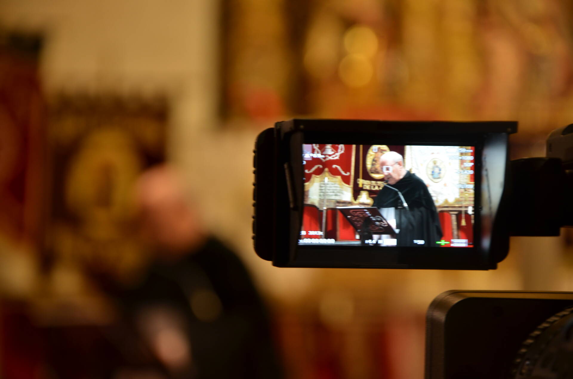 «La esperanza no defrauda»: el mensaje del pregón de Semana Santa 2025 en Burgos 4 pregon-semana-santa-burgos-saturnino-lopez-santidrian_ (12)