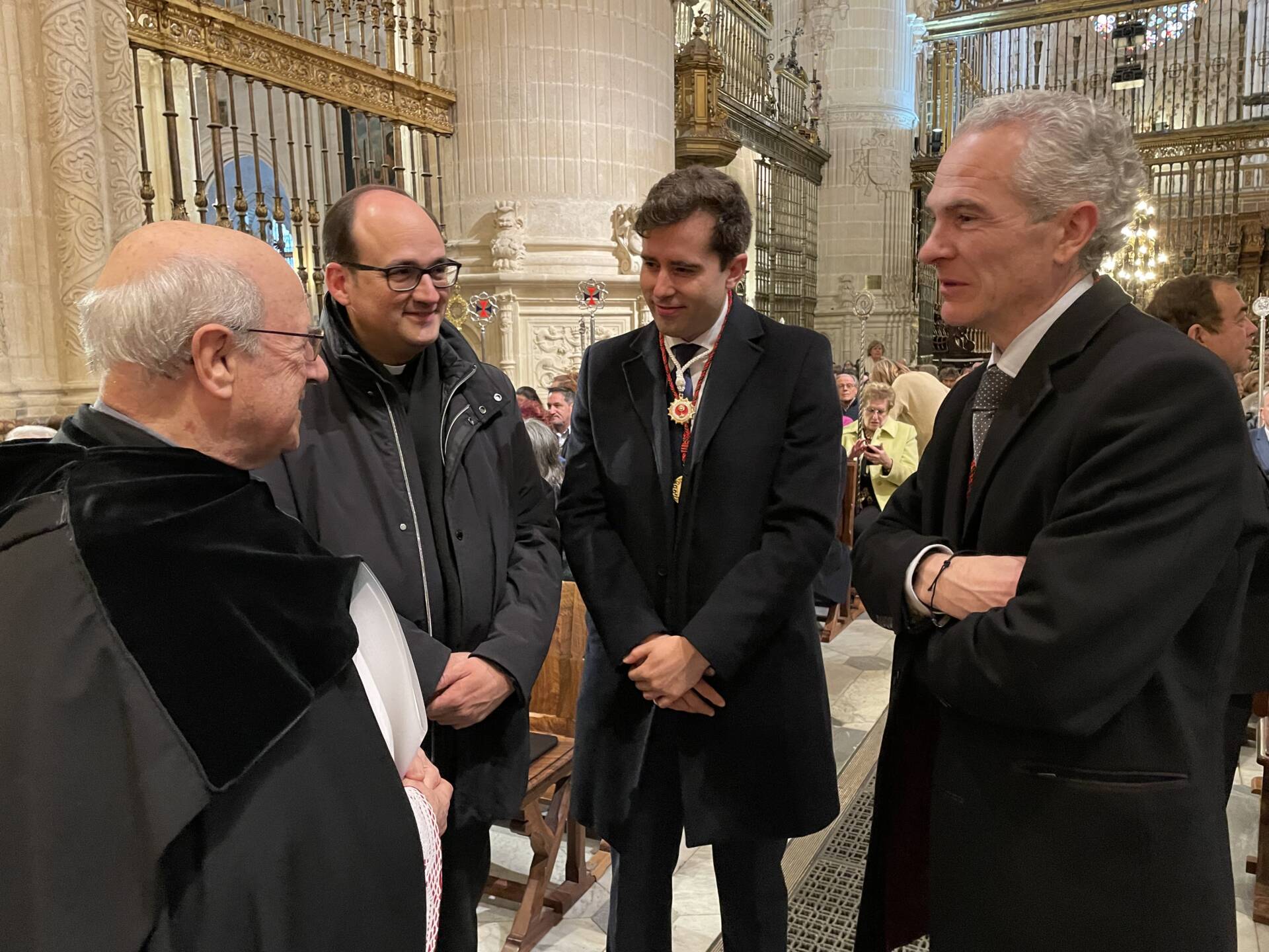 «La esperanza no defrauda»: el mensaje del pregón de Semana Santa 2025 en Burgos 3 pregon-semana-santa-burgos-saturnino-lopez-santidrian_ (2)