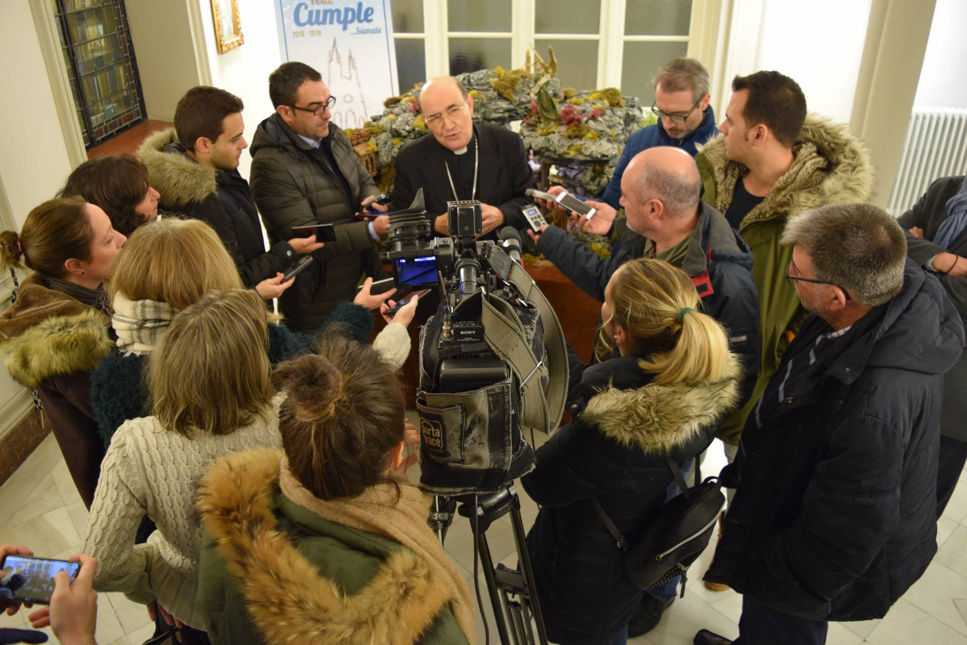 El arzobispo repasa la actualidad en un encuentro informal con la prensa 1 prensa arzobispo_1