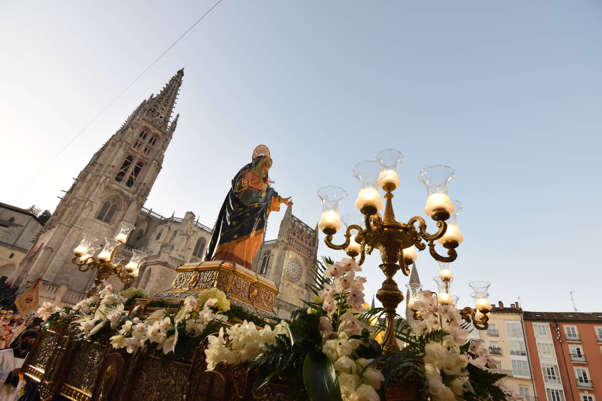 Al tercer año... 'resucitó' la procesión del Santo Entierro 4 procesión del santo entierro