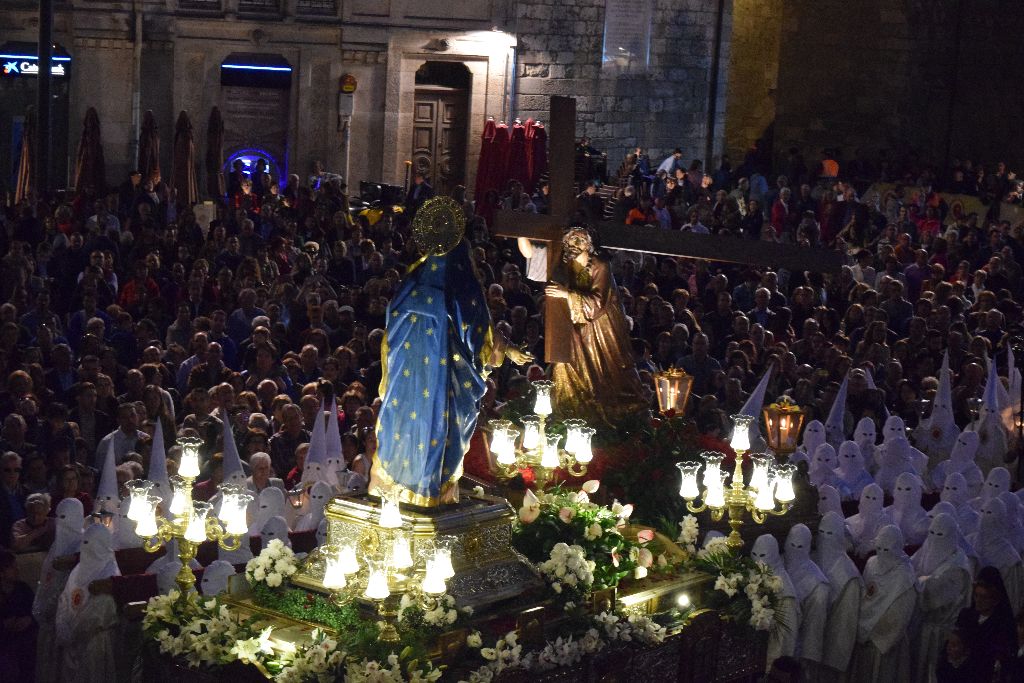 Emoción y fervor en una procesión del Encuentro más eucarística que nunca 13 procesion-encuentro-burgos14.jpg