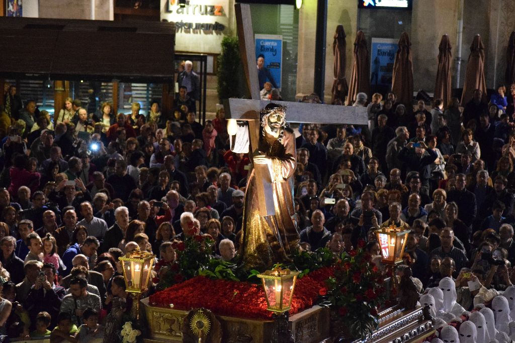 Emoción y fervor en una procesión del Encuentro más eucarística que nunca 16 procesion-encuentro-burgos18.jpg