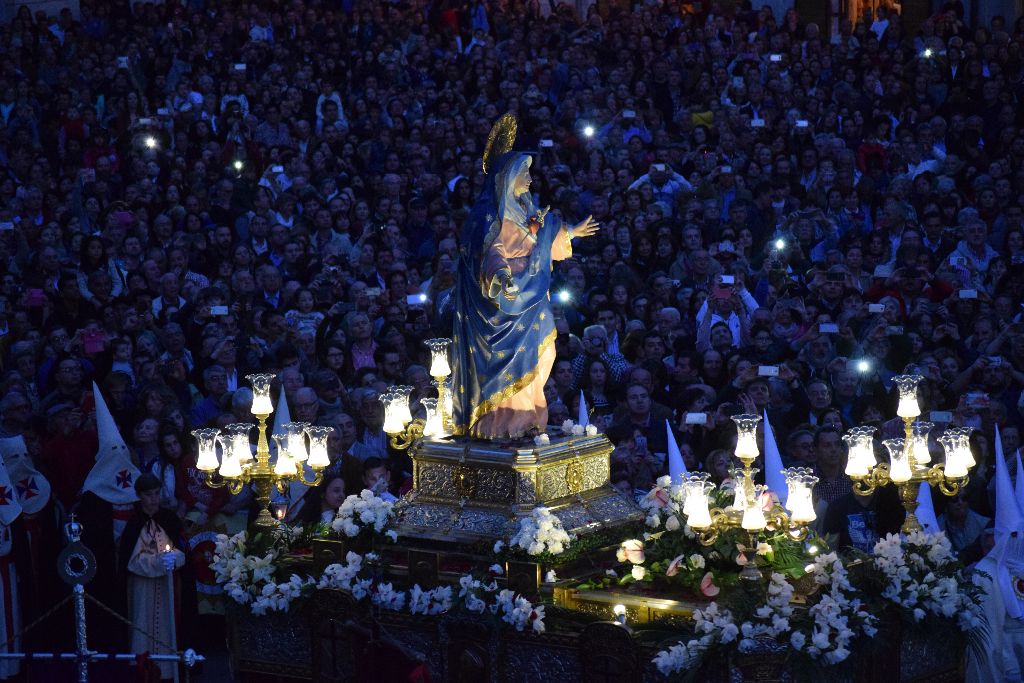 Emoción y fervor en una procesión del Encuentro más eucarística que nunca 4 procesion-encuentro-burgos4.jpg