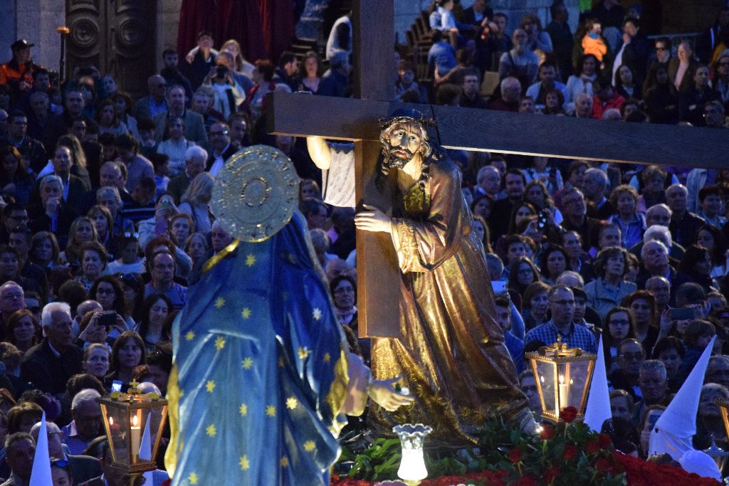 Emoción y fervor en una procesión del Encuentro más eucarística que nunca 7 procesion-encuentro-burgos8.jpg