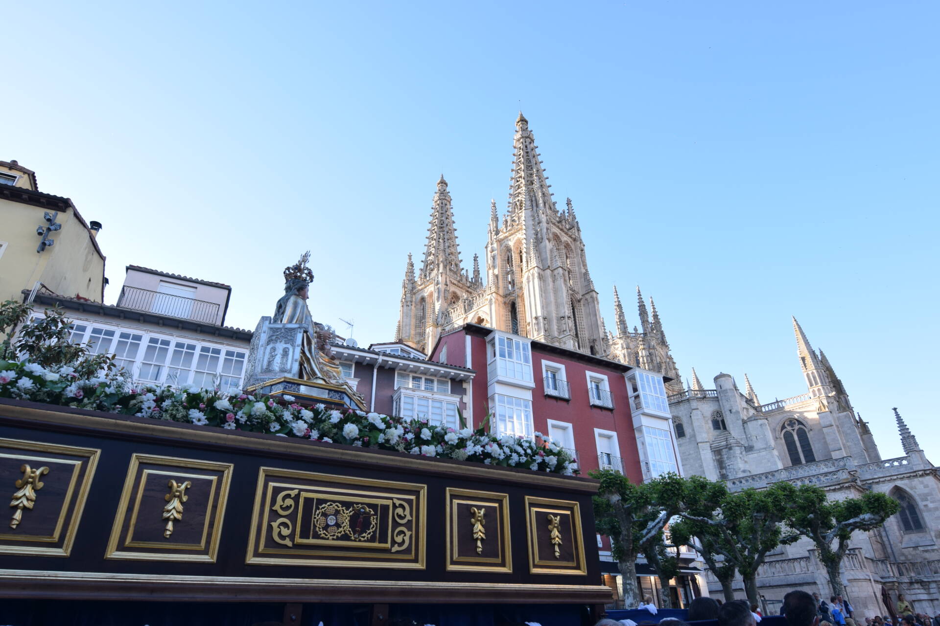 Burgos homenajea a su patrona, Santa María la Mayor 1 procesion extraordinaria santa maria la mayor
