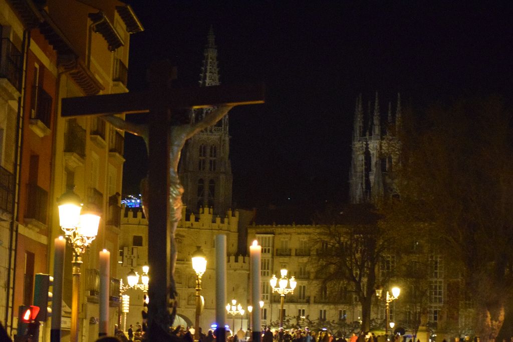 Silencio penitencial en el Viernes de Dolores 13 procesion-silencio-burgos14.jpg