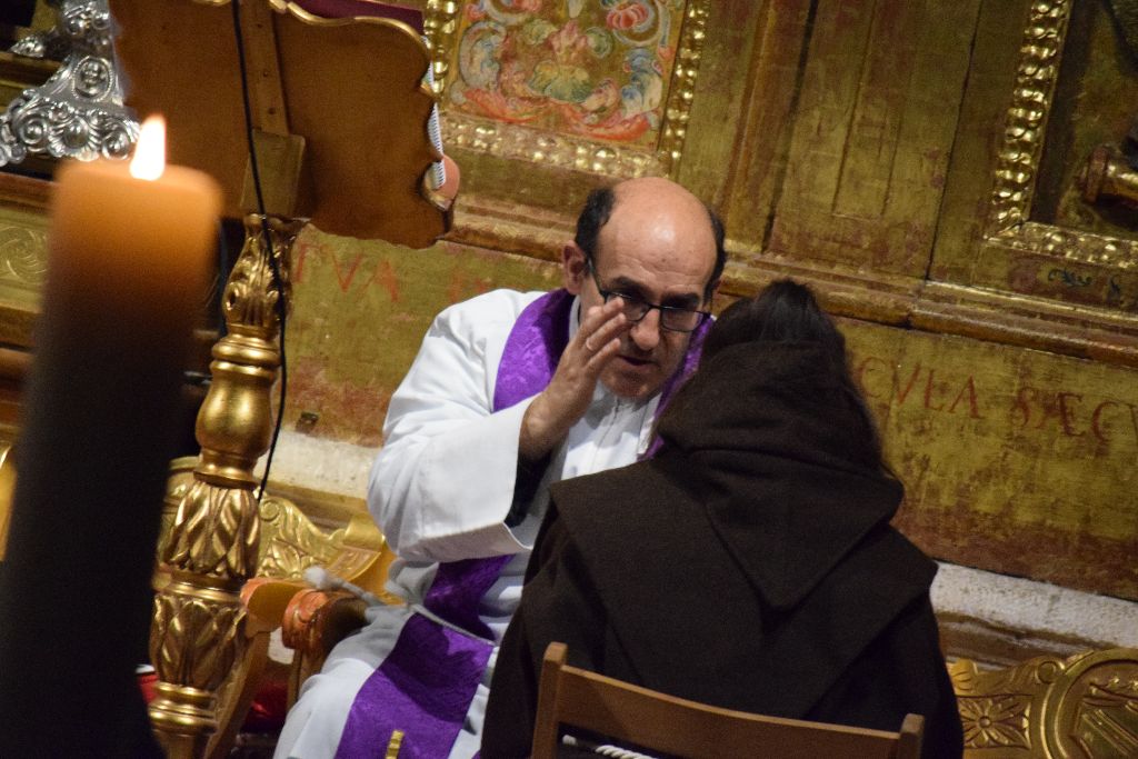 Silencio penitencial en el Viernes de Dolores 4 procesion-silencio-burgos5.jpg