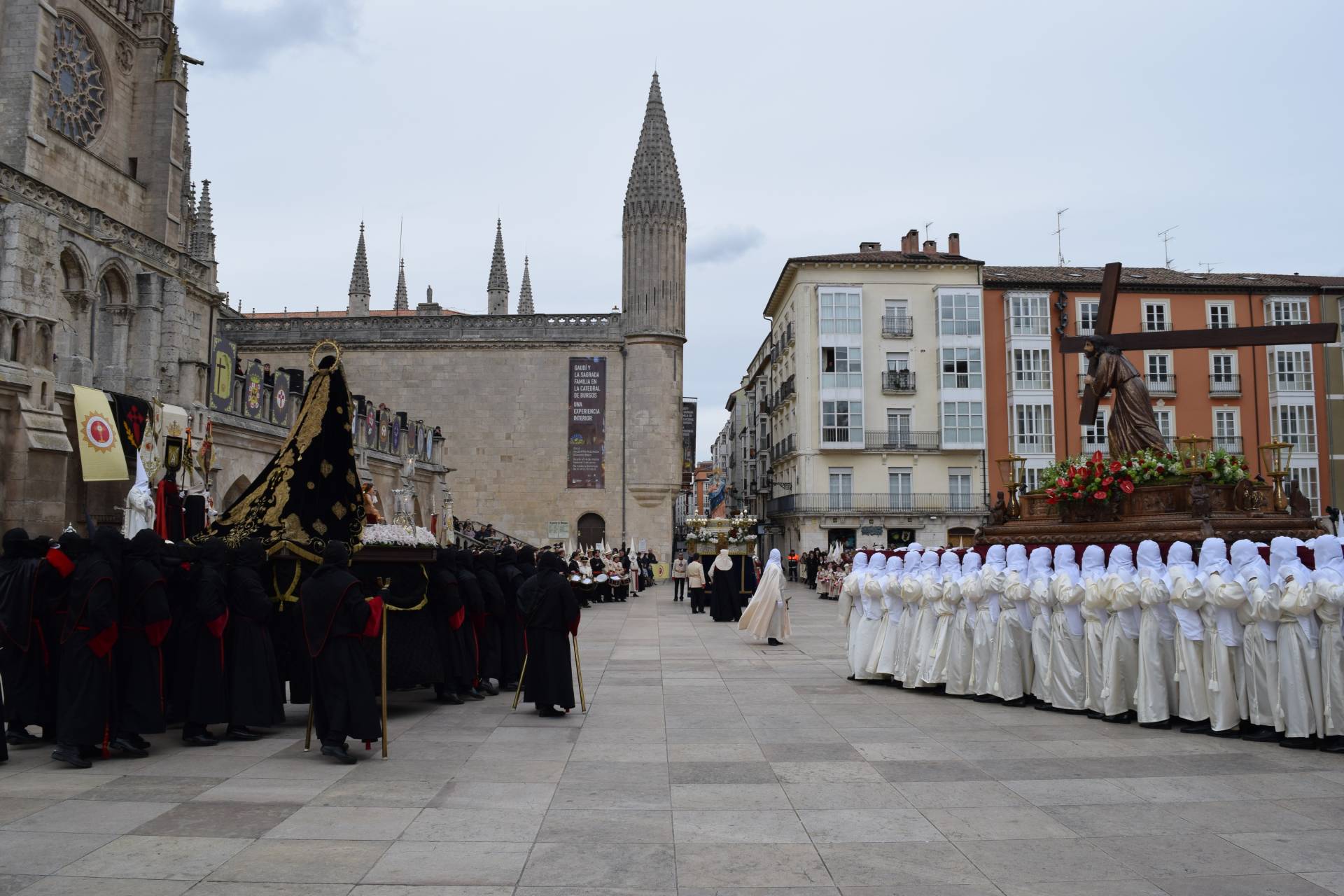 Ilustre y Real Archicofradía del Hermanamiento 1 procesion_20