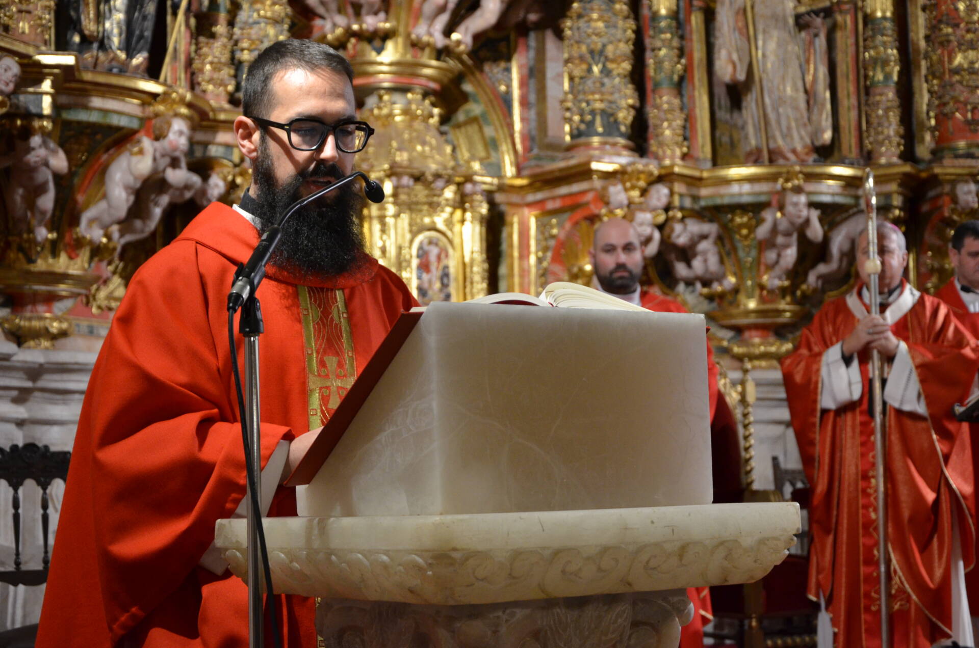 El arzobispo anima a los profesores de Religión a «mostrar a los jóvenes el camino de la Verdad que les haga felices» 25 profesores-religión-missio-canónica-arzobispo-burgos_00005
