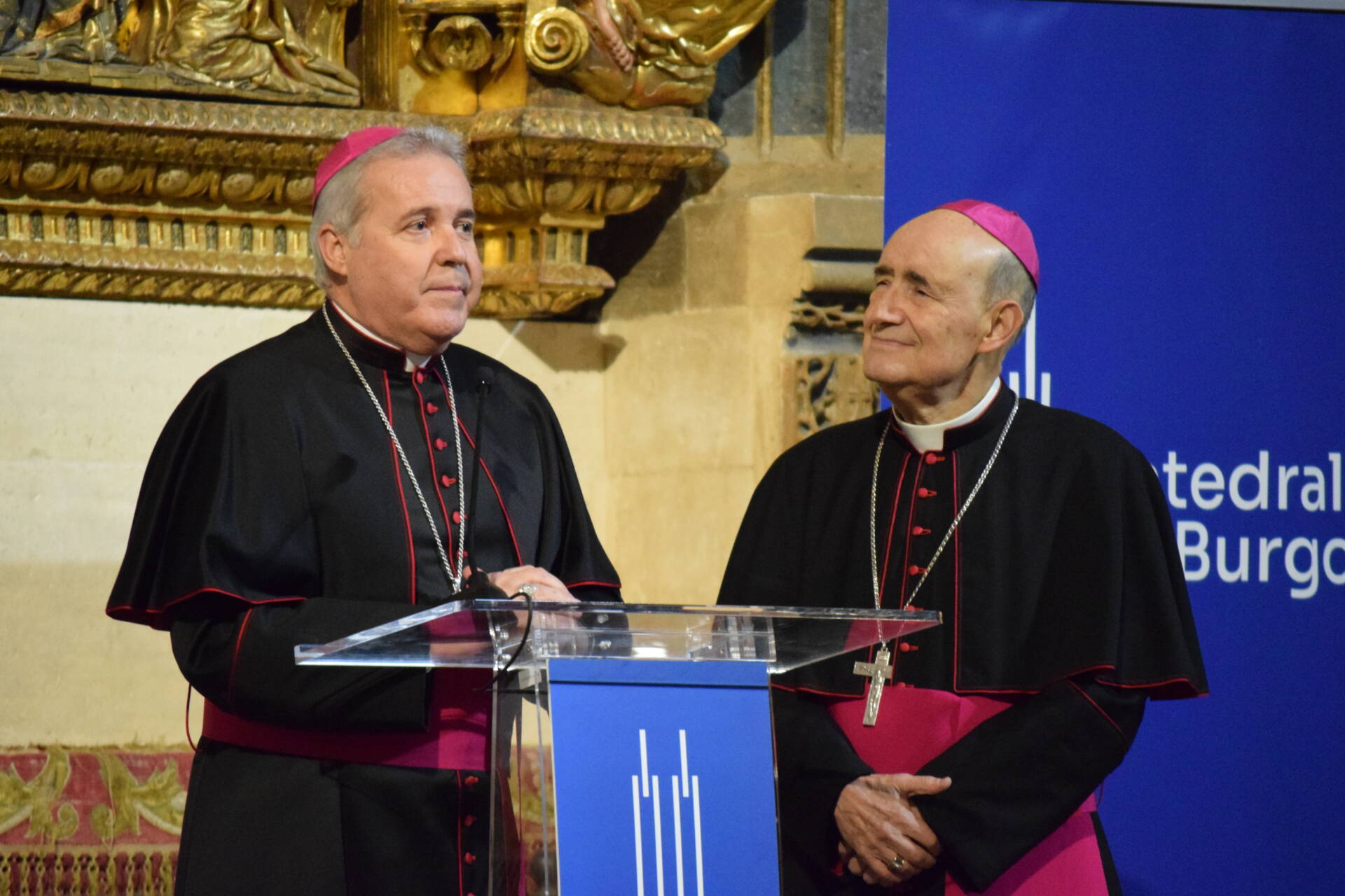 «Estas puertas son fruto de la audacia y la creatividad de Burgos» 2 puertas antonio lopez catedral burgos inauguración