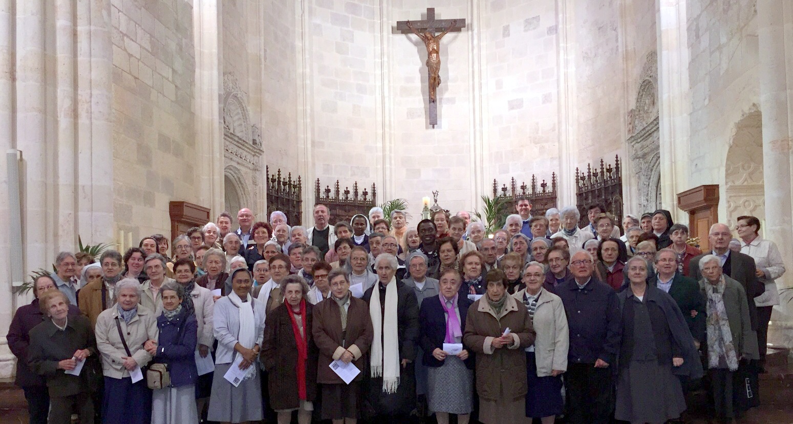 Los arciprestazgos de la ciudad celebran varias vigilias por la vida consagrada 1 religiosos-burgos-vega.jpg